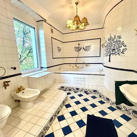 Honor - Extravaganz * Linz