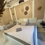 Honor - Extravaganz Neu Renoviert