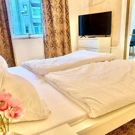 Honor - Extravaganz Neu Renoviert